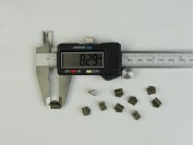 Apretador de cinta bronce (8 mm)